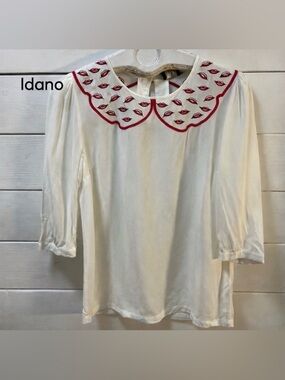 IDANO – off White Blouse with Embroidered Lips Collar – Size 1/Small